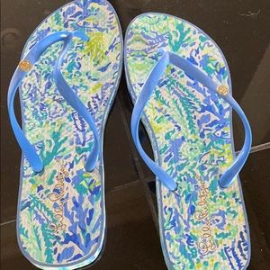 Lilly Pulitzer size 7/8 blue sandals